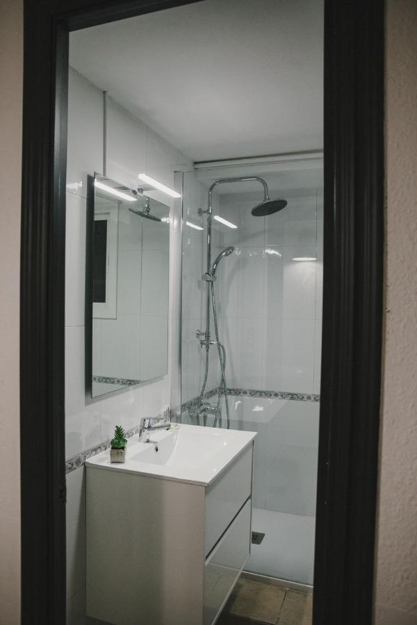 Bbarcelona Parallel Apartment ภายนอก รูปภาพ